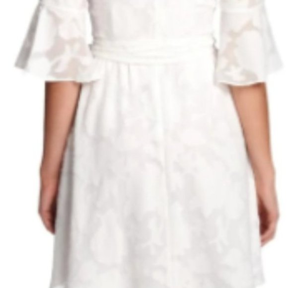 Kensie - Womens Bell Sleeve Burnout Wrap Dress - Picture 3 of 8